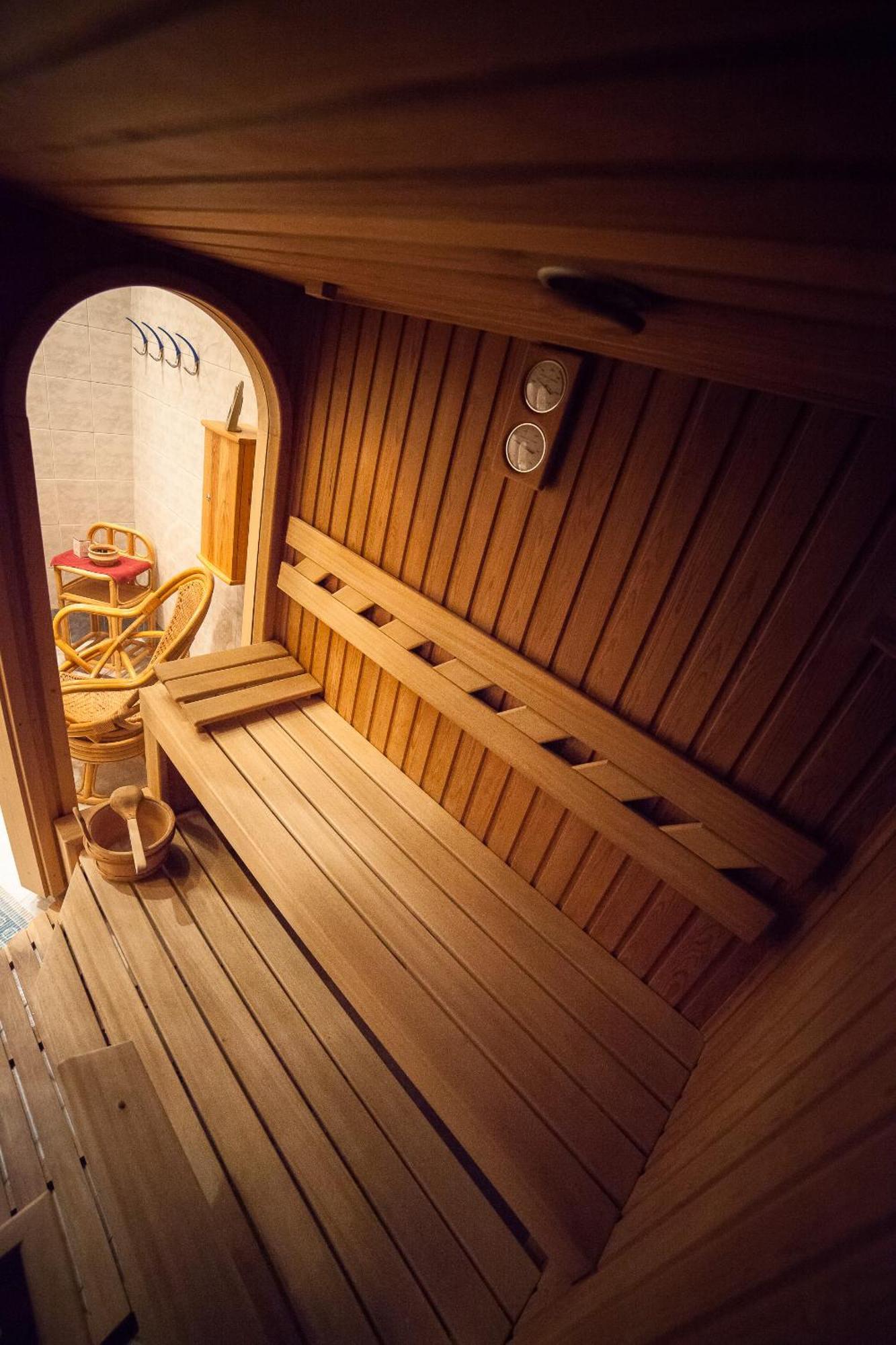 Hotel Ovit Кестхей Экстерьер фото